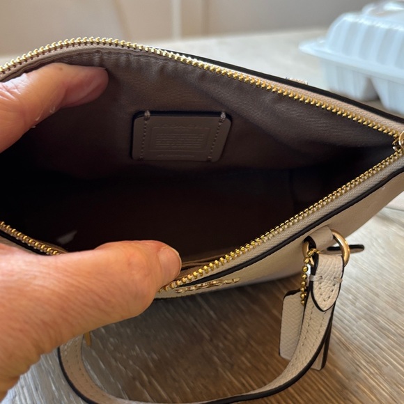 Coach Mini Gallery Crossbody Cream Leather Satchel with Gold Accents - Picture 2 of 3